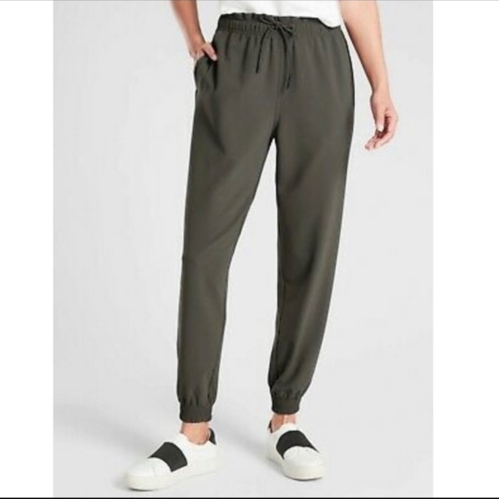 Athleta metropolis jogger